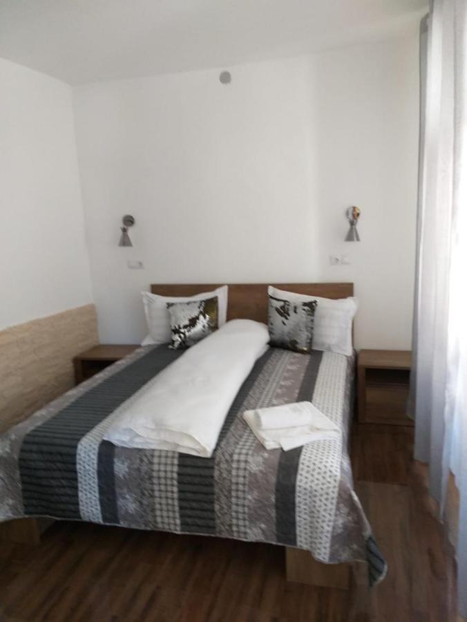 Sara House Daire Bistriţa Dış mekan fotoğraf