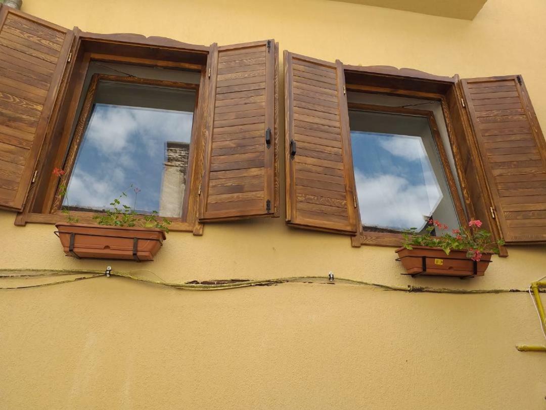 Sara House Daire Bistriţa Dış mekan fotoğraf